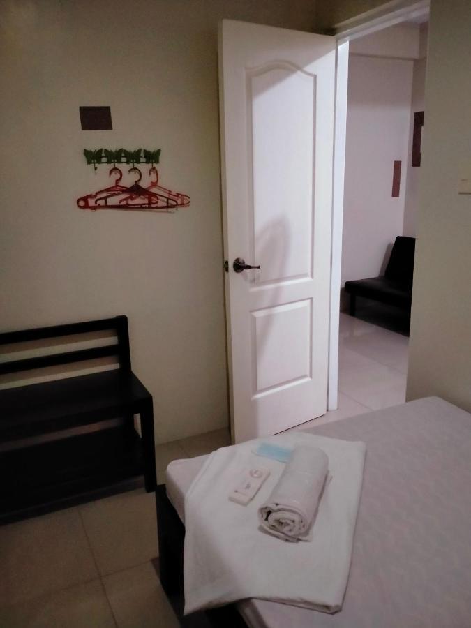 V.F. Riton Apartelle Laoag Exterior foto